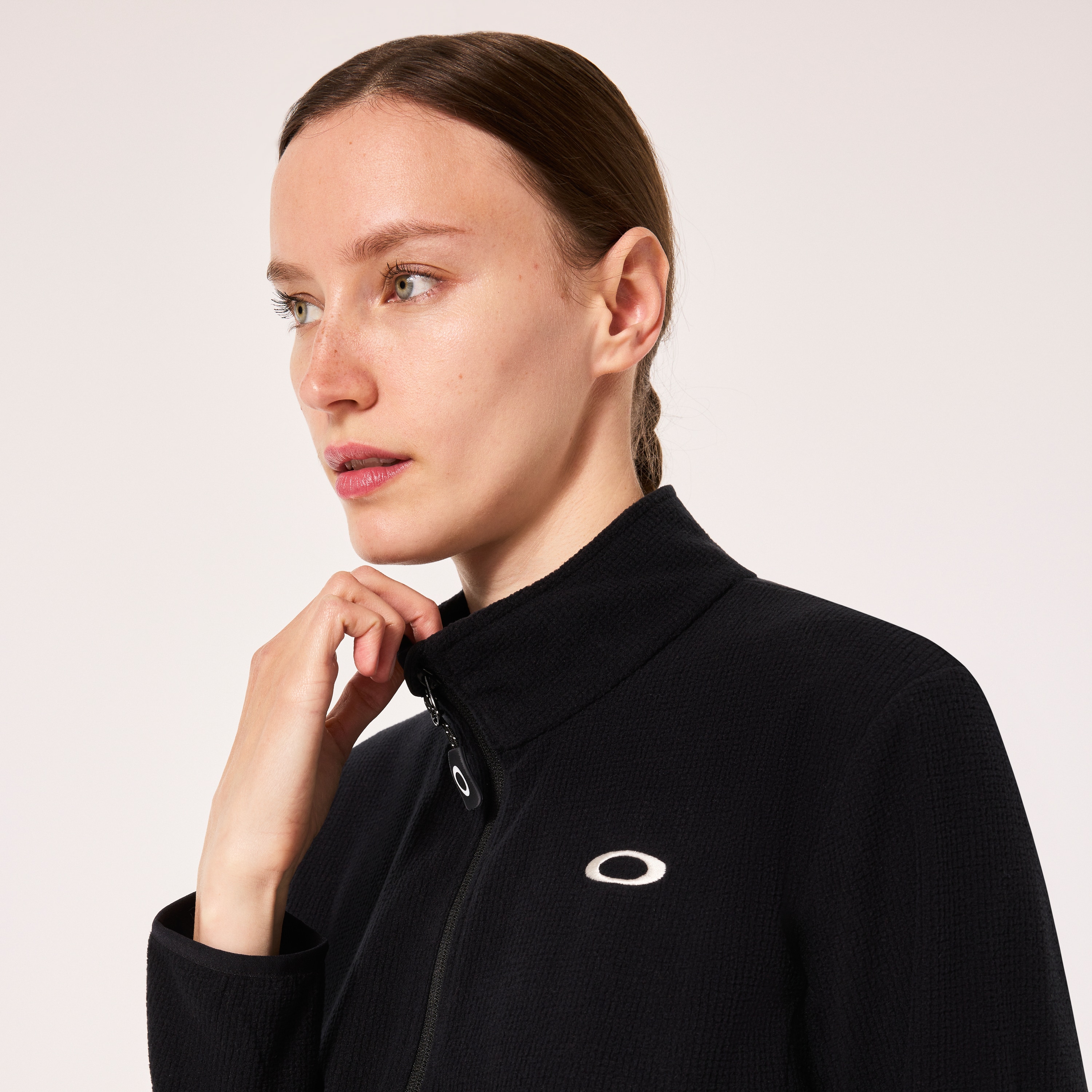 Oakley Wmns Alpine Full Zip Sweatshirt - Blackout | Oakley® US