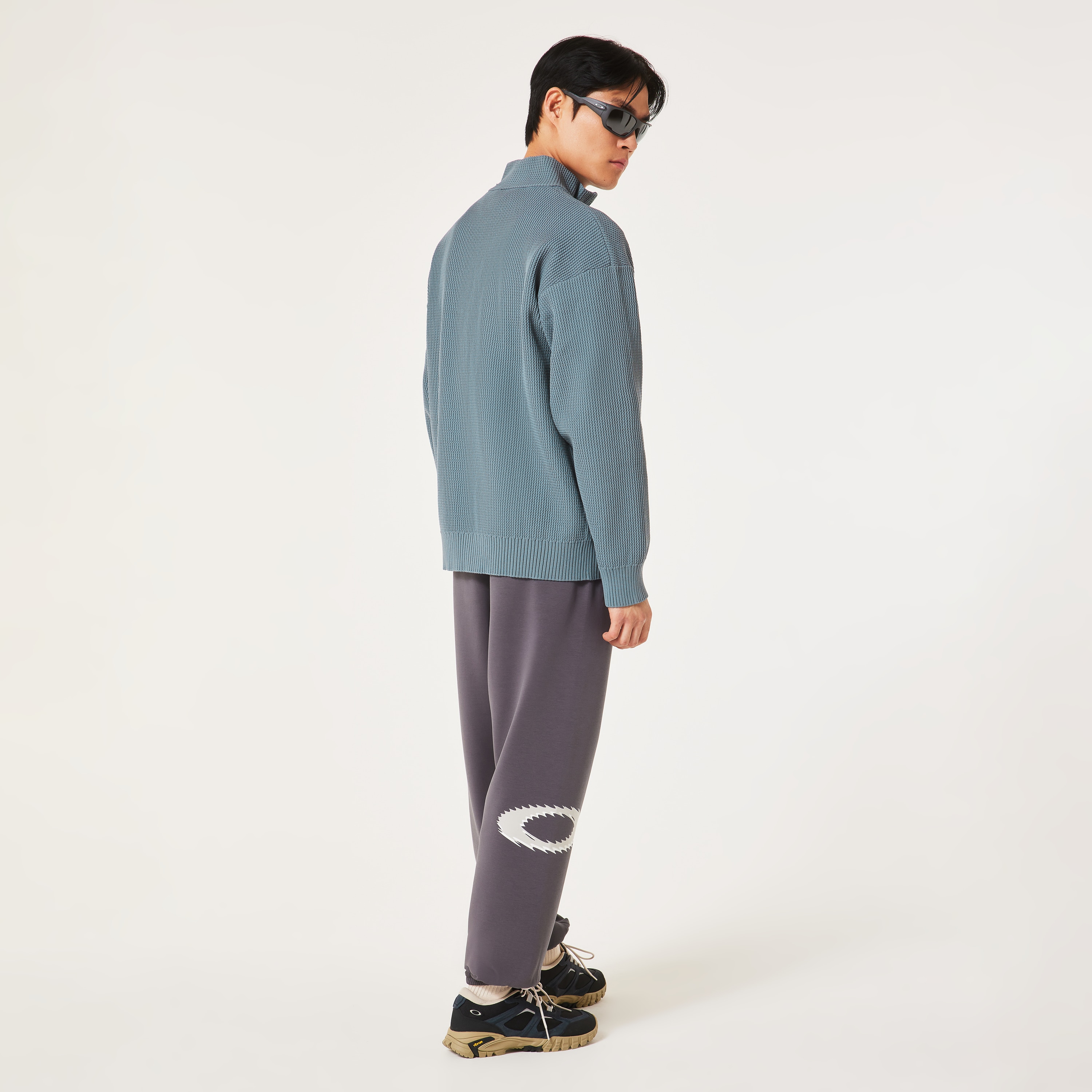 Oakley New Retro Sweater 1.0 - Faded Denim | Oakley® US