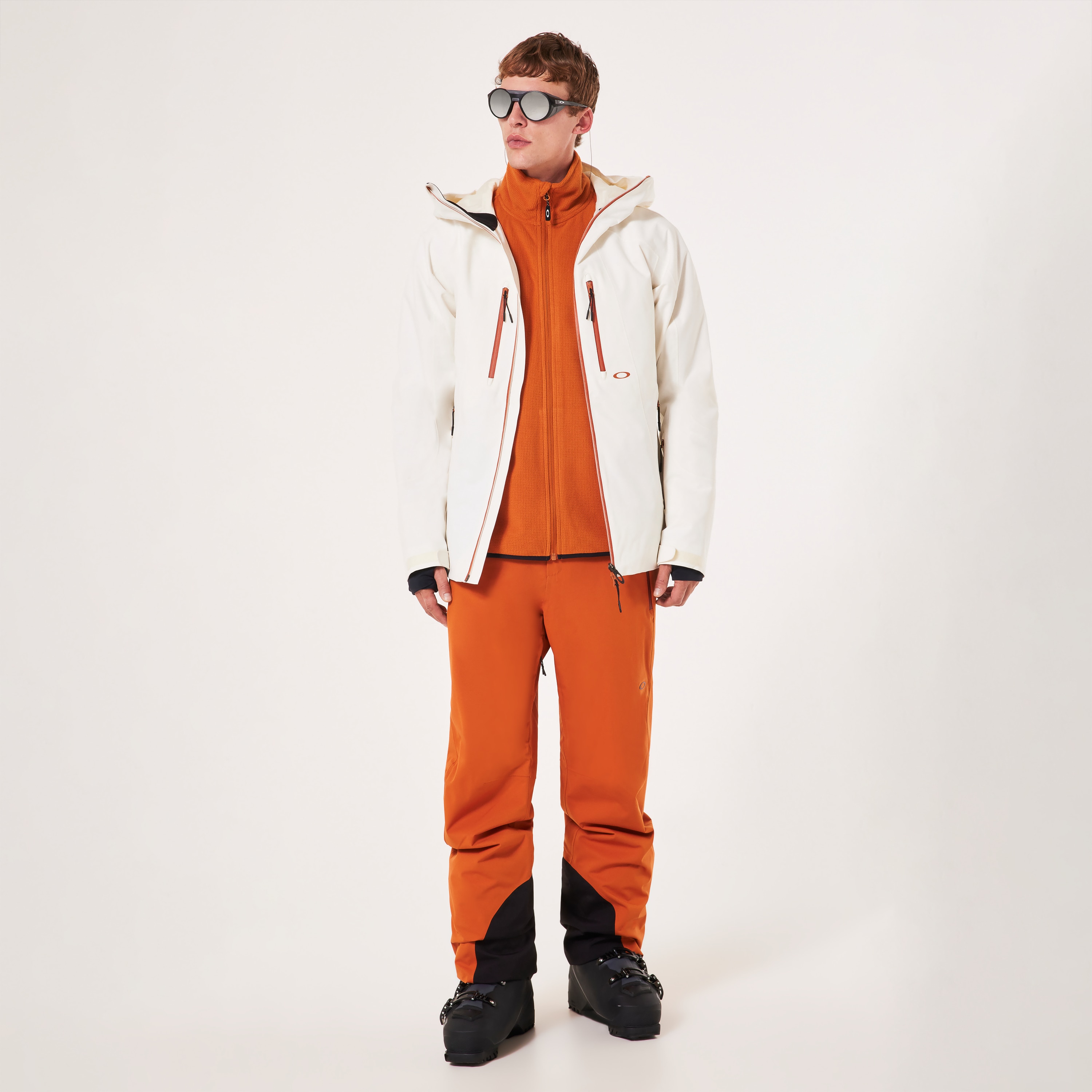 FOA406121__52C_omfb1.png?