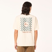 En New Retro Tee Flag 1.0 - Light Cream