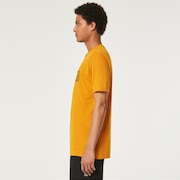 Gradient Lines B1B Rc Tee - Amber Yellow