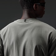 Echo Mod Embroidered Tee - Granite Gray