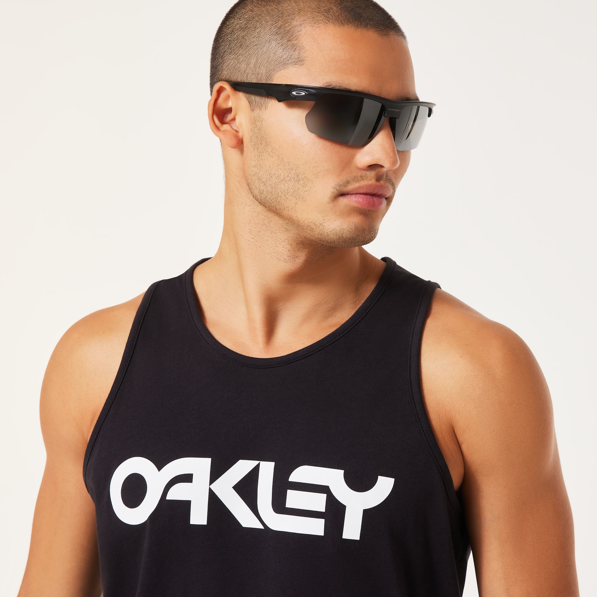 Oakley Men's Mark 3 Tank Size: