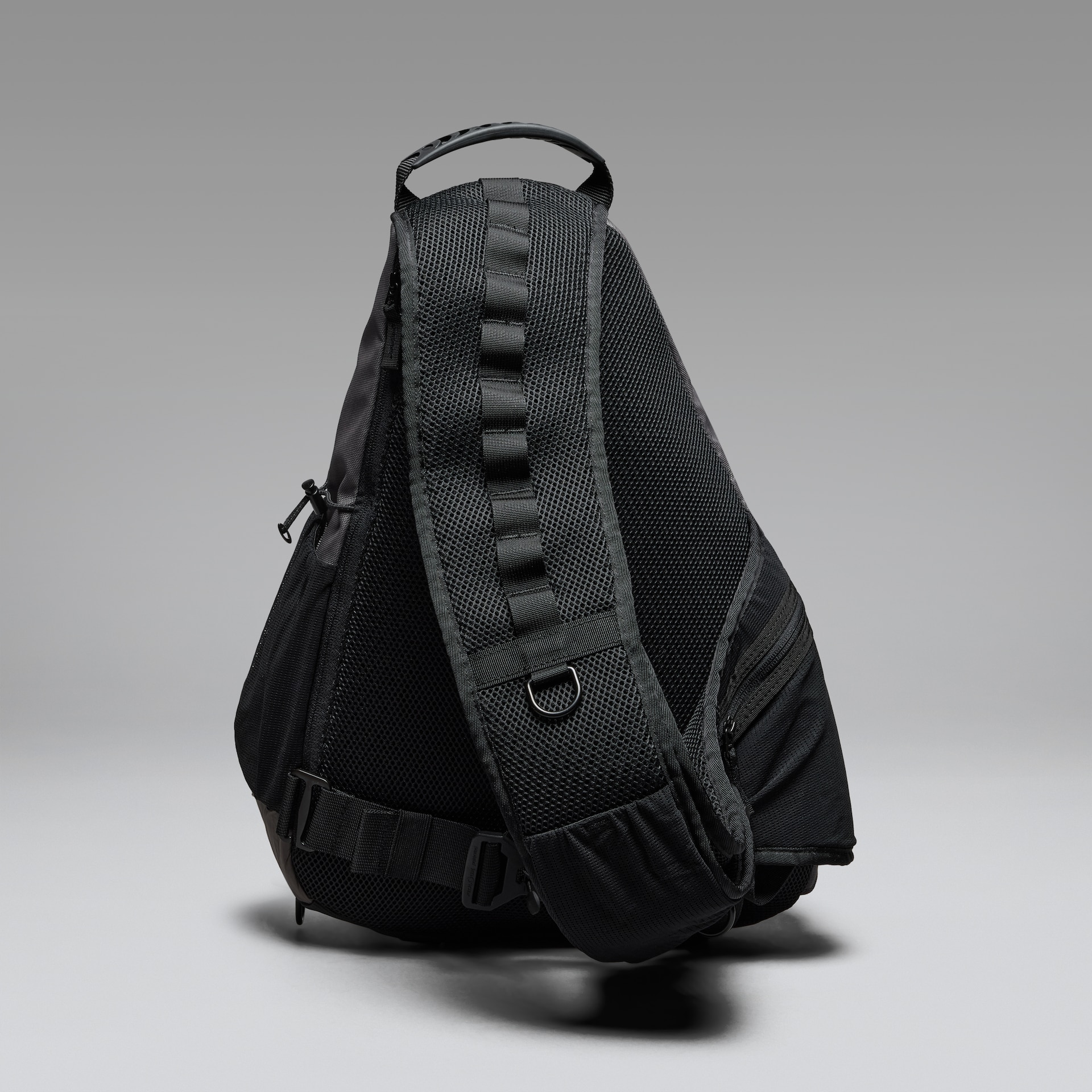 バッグ oakley 25ss Latitude Sling Pack Black Oakley Latitude Sling Pack in Granite Gray | Oakley® CA