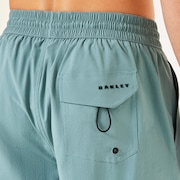 Performance Hybrid Short - Pacific