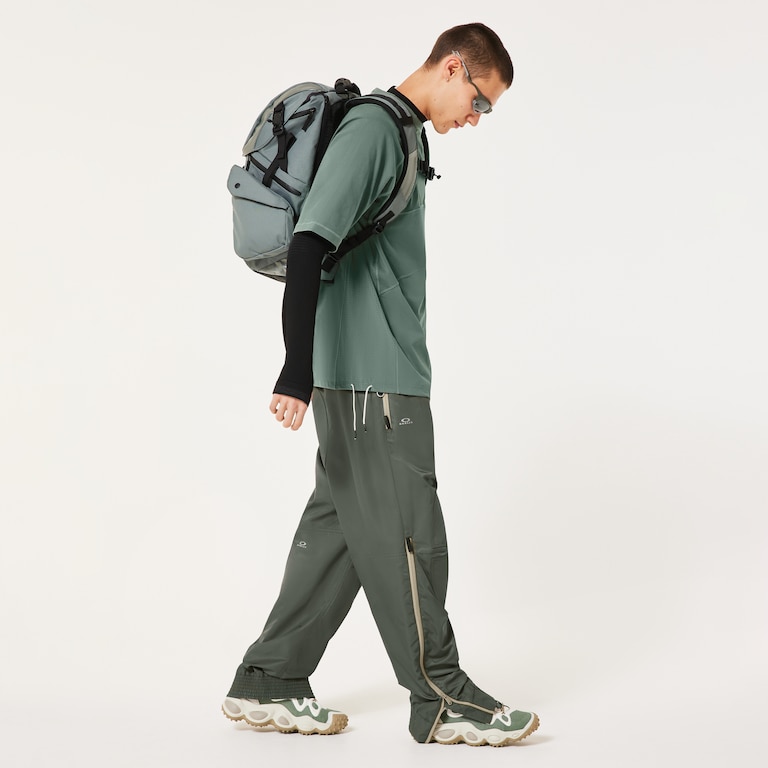 Latitude Soar Tee - Surplus Green
