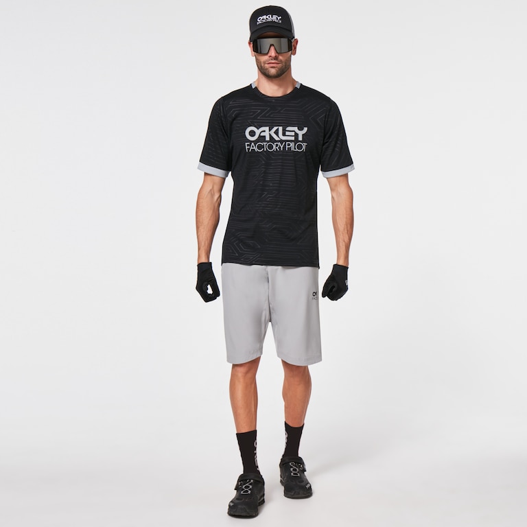 Pipeline Trail Tee - Blackout