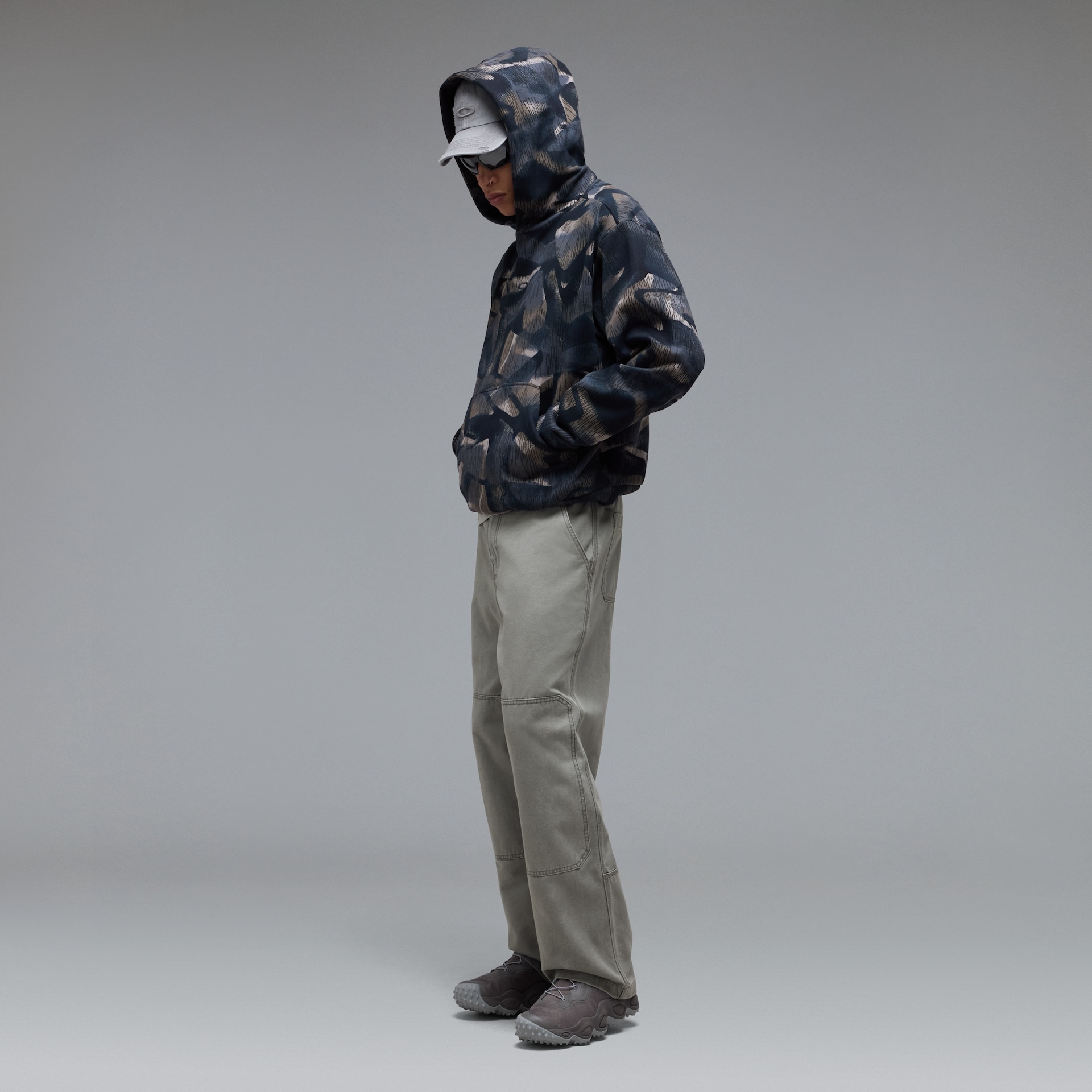 Oakley Men's Graffiti Camo Hoodie Size: