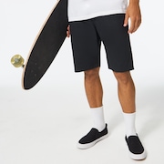 Oakely Roam Commuter Short - Blackout