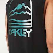 Gradient Mountain B1B Tank - Blackout