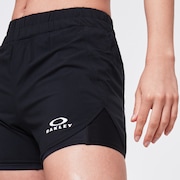 Essential Running Short - Blackout