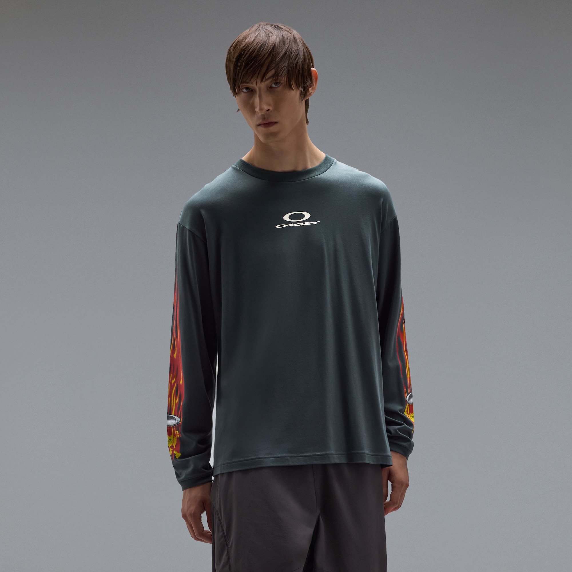 Oakley New Retro L/S Tee 2.7 in Moss Green | Oakley® JP