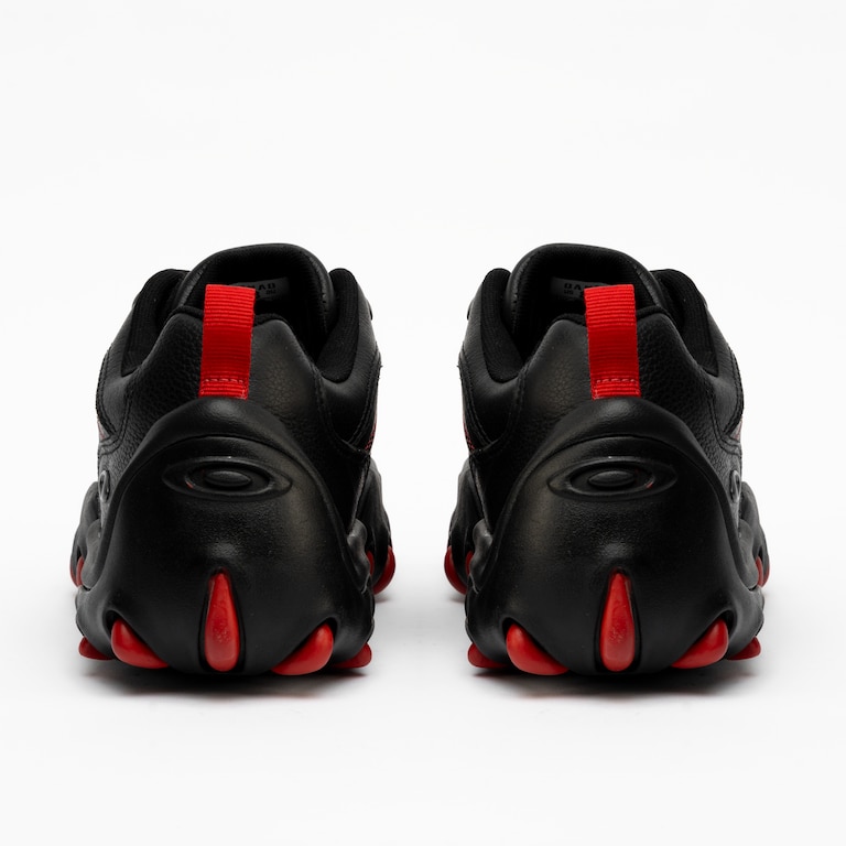 Tênis Oakley Airstrip Leather - Black/Red