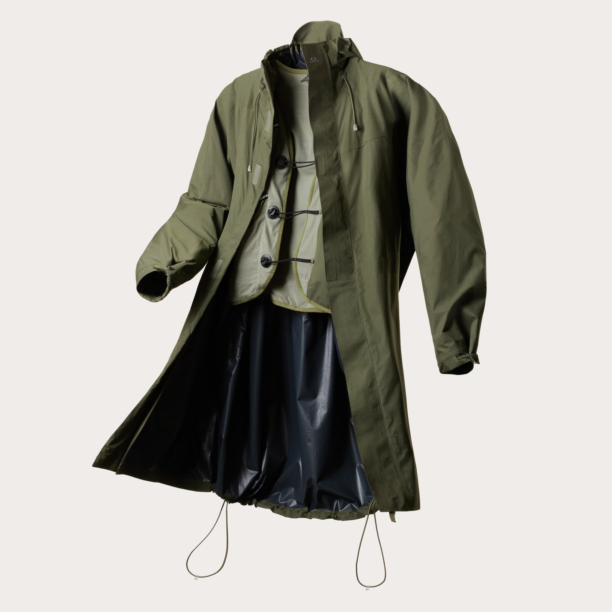 新品未使用 OAKLEY Latitude Flight Vest Poncho Oakley Latitude Flight Vest Poncho in Army Green | Oakley® US