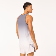 Pursuit Pro Tank - Gradient Gray Print
