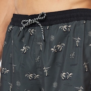 Tropics B1B Rc 18" Beach Short - Green Tropical Palms