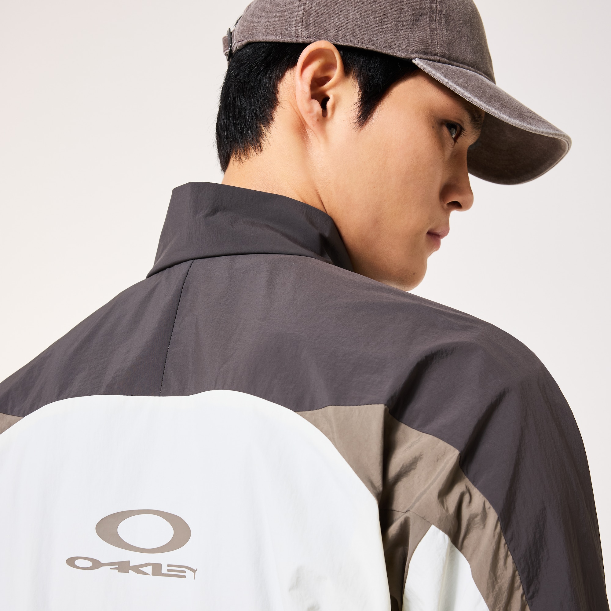 Oakley New Retro Wind Jacket 3.0 in Mist | Oakley® US