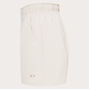 Radiant Seersucker Shorts 9.0 - Lunar