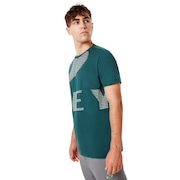 Enhance Big Qd Short Sleeve Tee - Planet