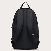 Oakley Essential Backpack 20 Ytr in Blackout | Oakley® JP
