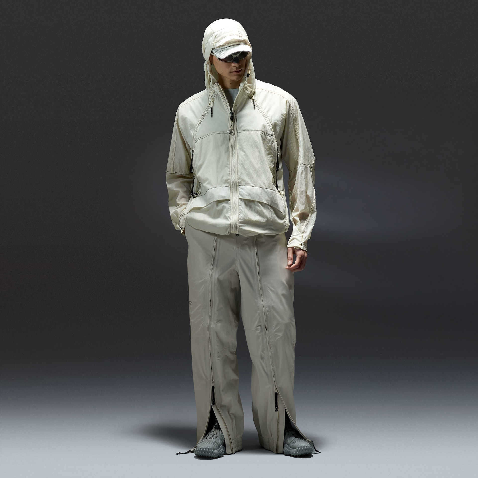 Oakley Latitude Veil Flow Jacket in Aviator Green | Oakley® US