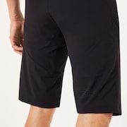 Seeker Airline Short - Blackout