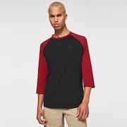 Relax Raglan 3/4 Tee - Black/Iron Red