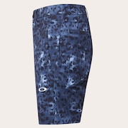 Skull Heat Block Staple Shorts - Black Print