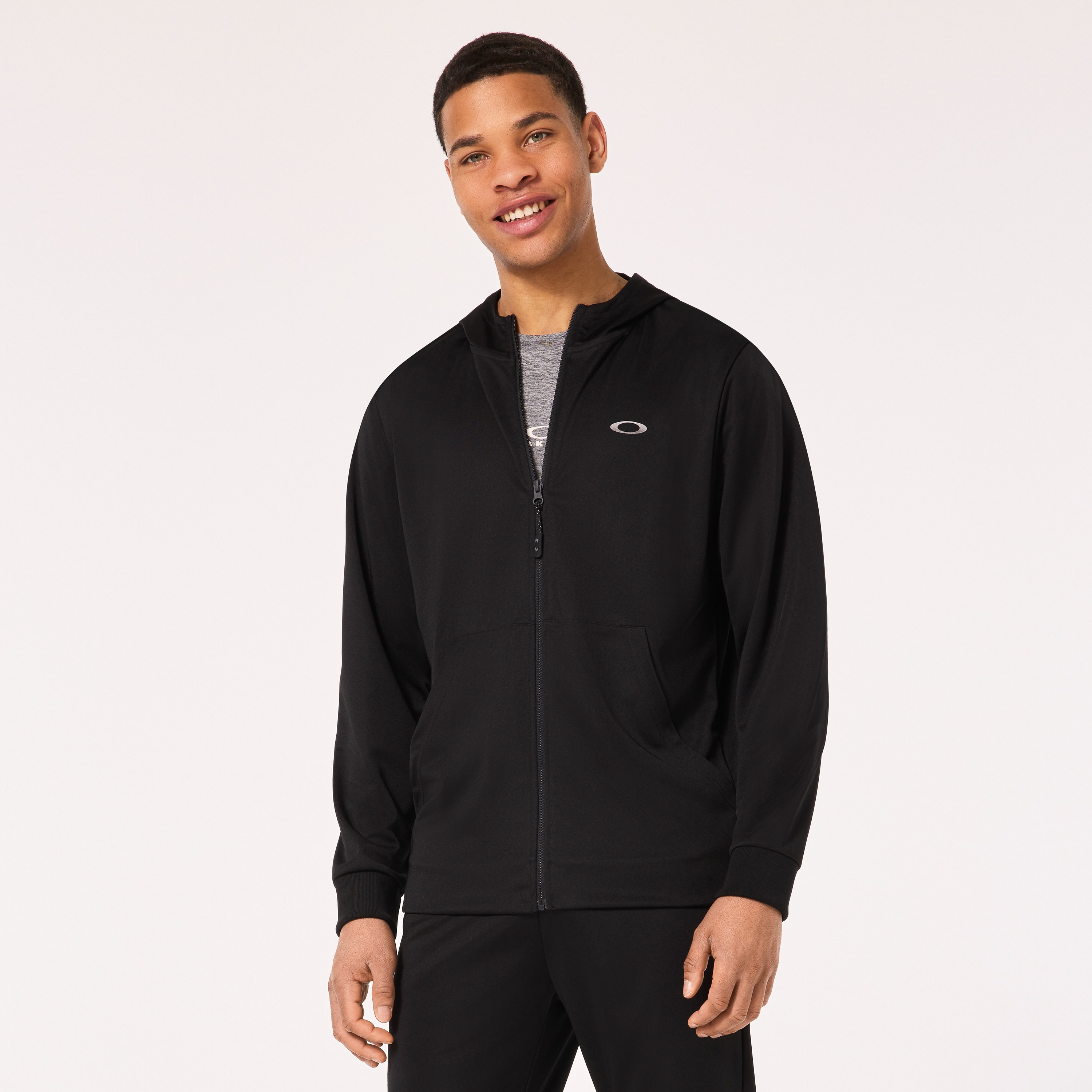 Oakley Foundational Fz Hoodie 3.0 in Blackout | Oakley® US
