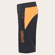 Seeker Short 2.0 - Blackout/Soft Orange