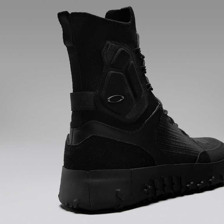 Phantom Coyote Boot - Pitch Black