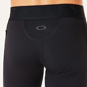 Performance Compression Short - Blackout