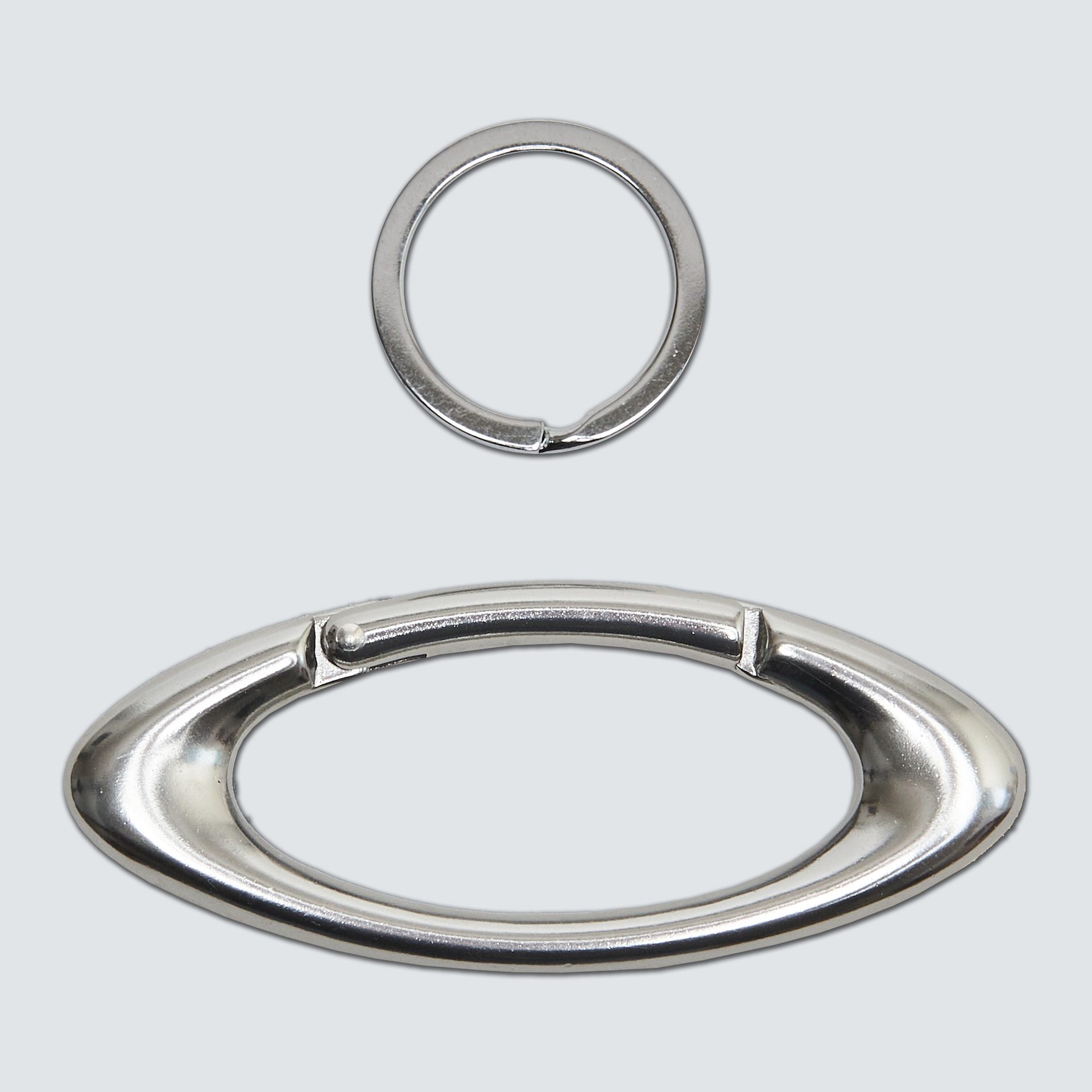 Oakley Men's Essential Icon Carabiner