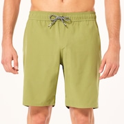 Transport Hybrid Packable Short 19" - Fern
