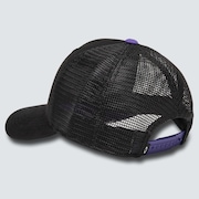 Gradient Mountain Hat - Blackout