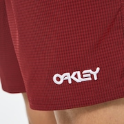 Seersucker 16" Beach Short - Iron Red