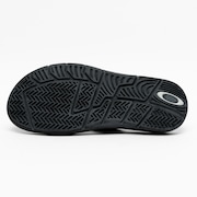 Chinelo Oakley Crowd - Black