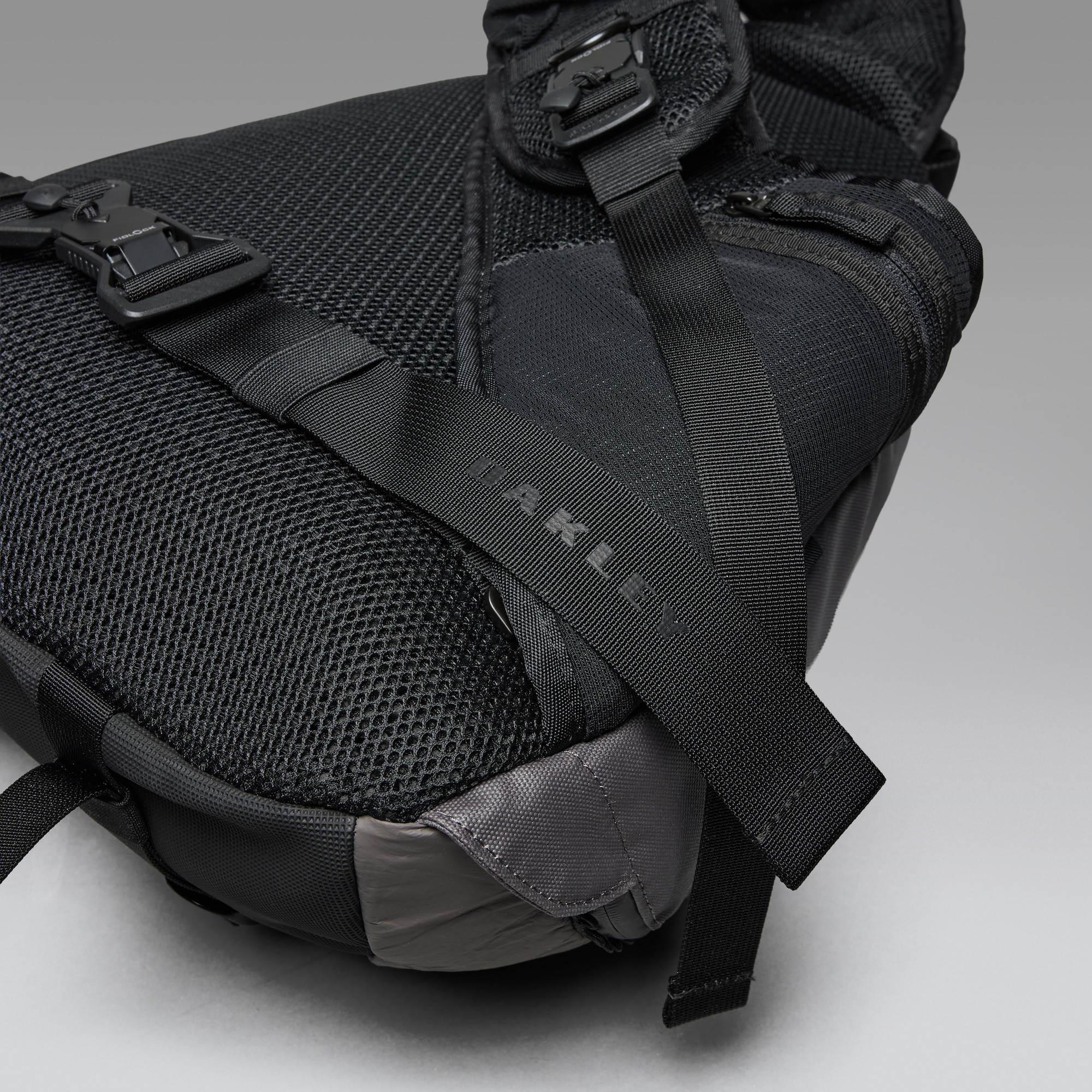 Oakley Latitude Sling Pack in Granite Gray | Oakley® US