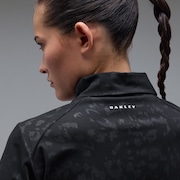 Elevate Embossed LS Mock Shirt - Pitch Black