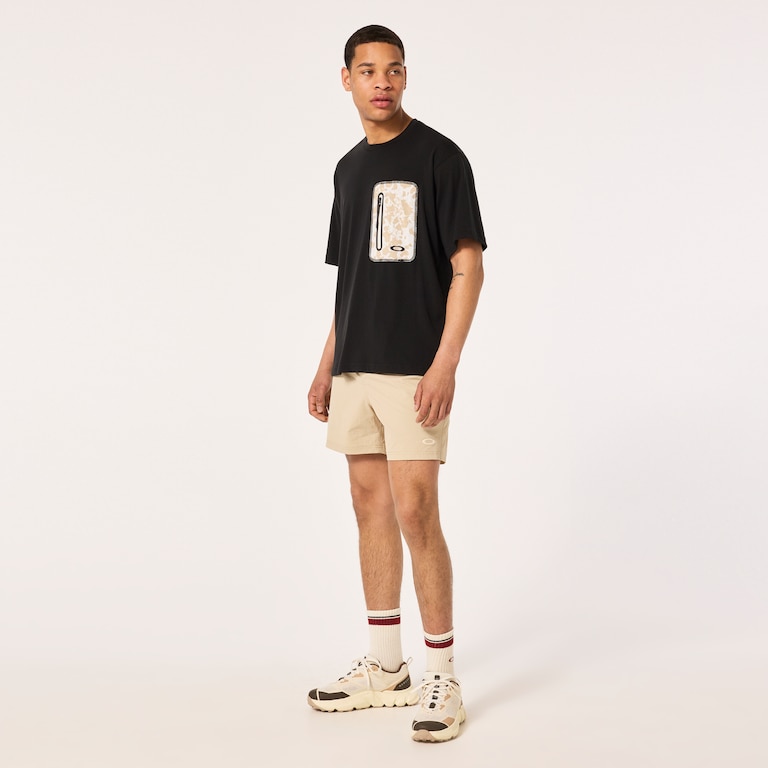 Latitude 18" Short - Humus