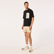 Latitude 18" Short - Humus