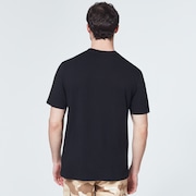 Reverse T-Shirt - Blackout