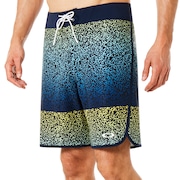 4 Way Stretch Scalop Hem 19" - Fathom