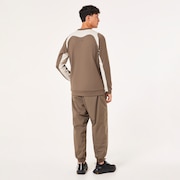 Enhance Fusion Warm Crew 1.0 - Raven