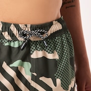 Grip Camo Rc 18" Beachshort - Green Stripe/Grip Camo