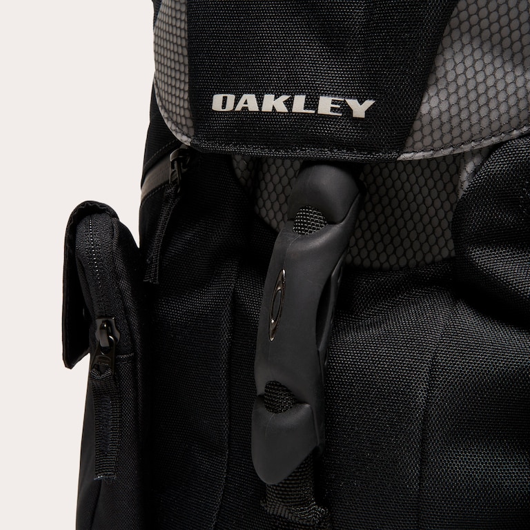 Latitude Flex Pack - Blackout