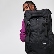 Voyager Backpack - Blackout