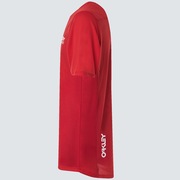 Cascade Trail Tee - Red Line