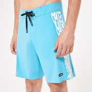 Quiver RC 19” Boardshort - Bright Blue