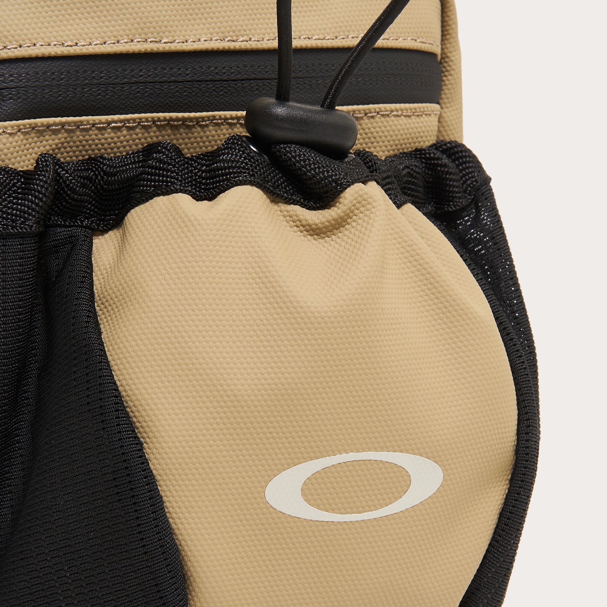 Oakley Rover Crossbody in Pebble | Oakley® LU
